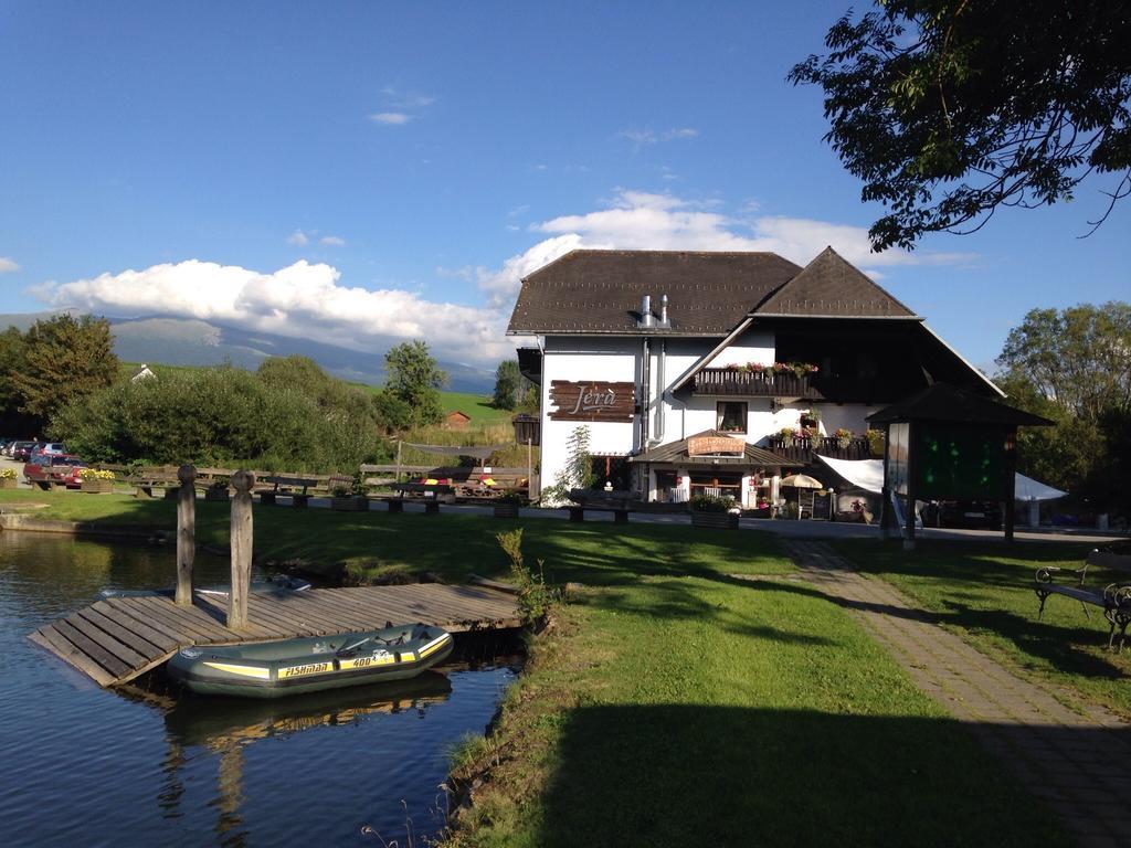 Jera Am Furtnerteich Hotel-Ristorante&Relax Mariahof Exterior foto