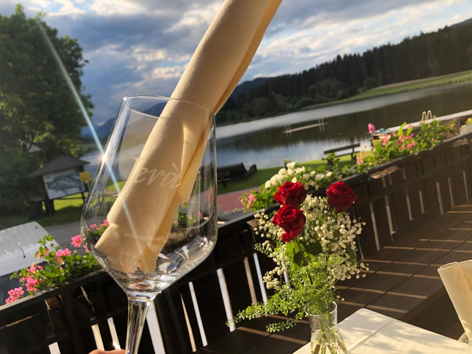 Jera Am Furtnerteich Hotel-Ristorante&Relax Mariahof Exterior foto